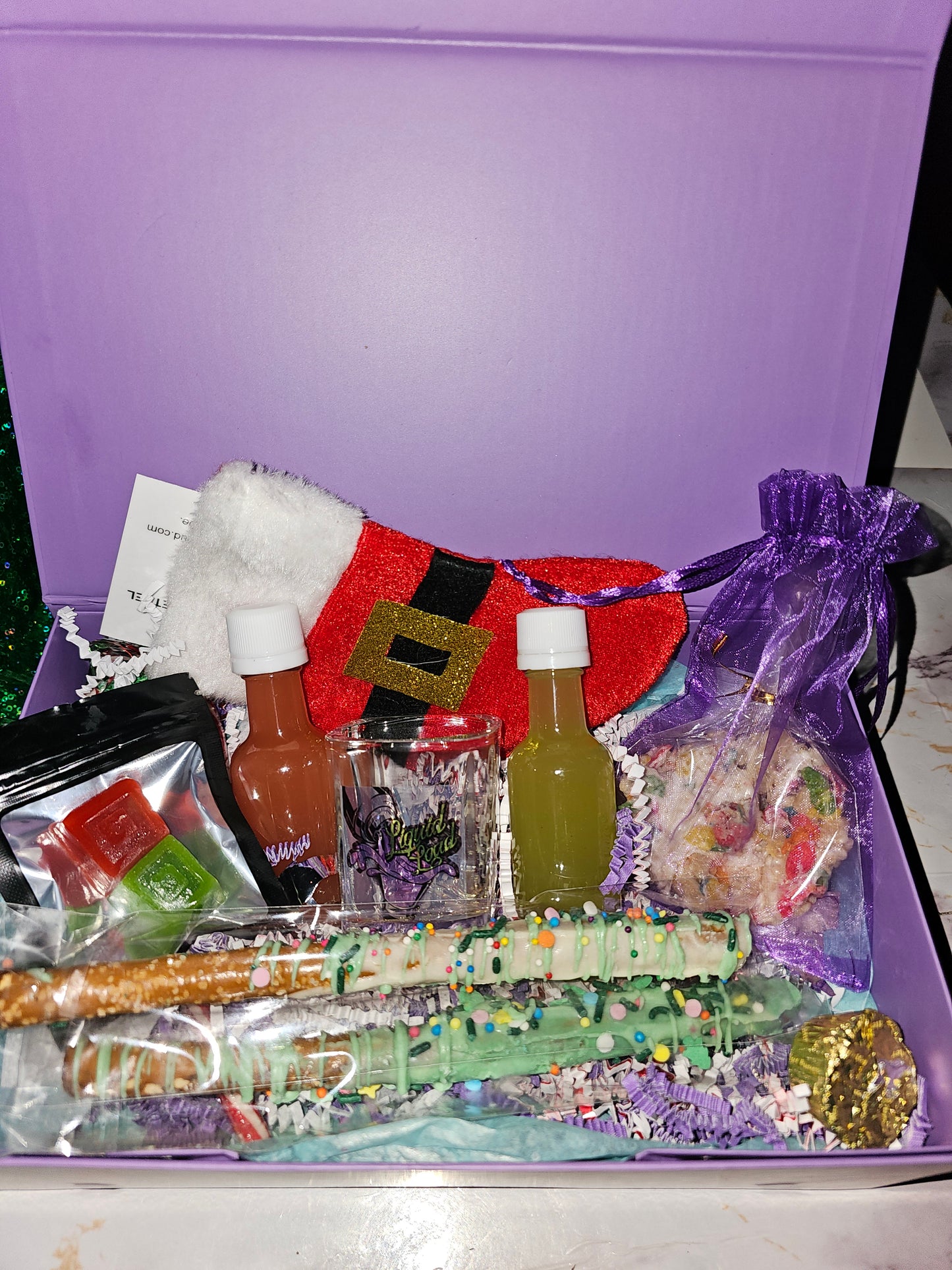 Holiday Sample Box🎅🏾